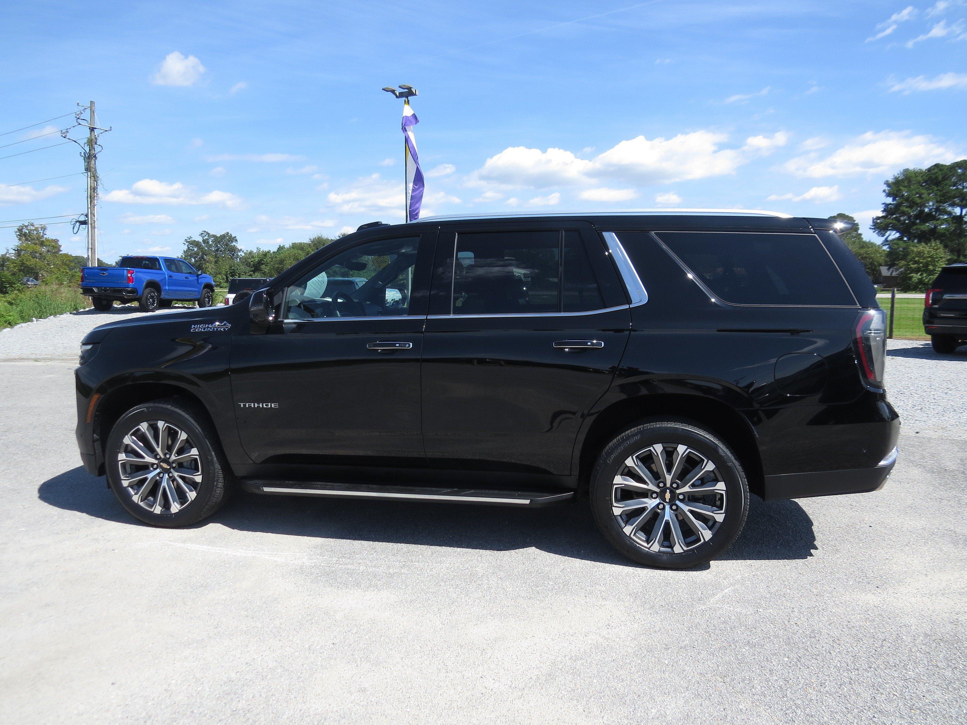 Used 2026 Chevrolet Tahoe High Country w/ Sun And Tow Package AWD/4WD image 6