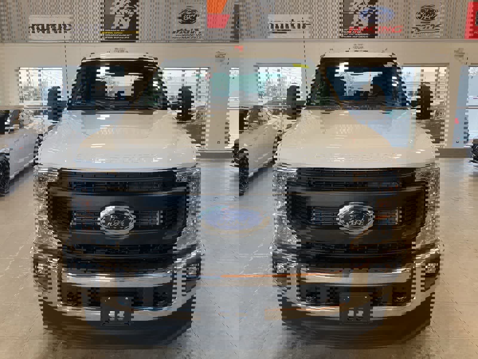 Used 2022 Ford F350 XL w/ Power Equipment Group AWD/4WD image 2