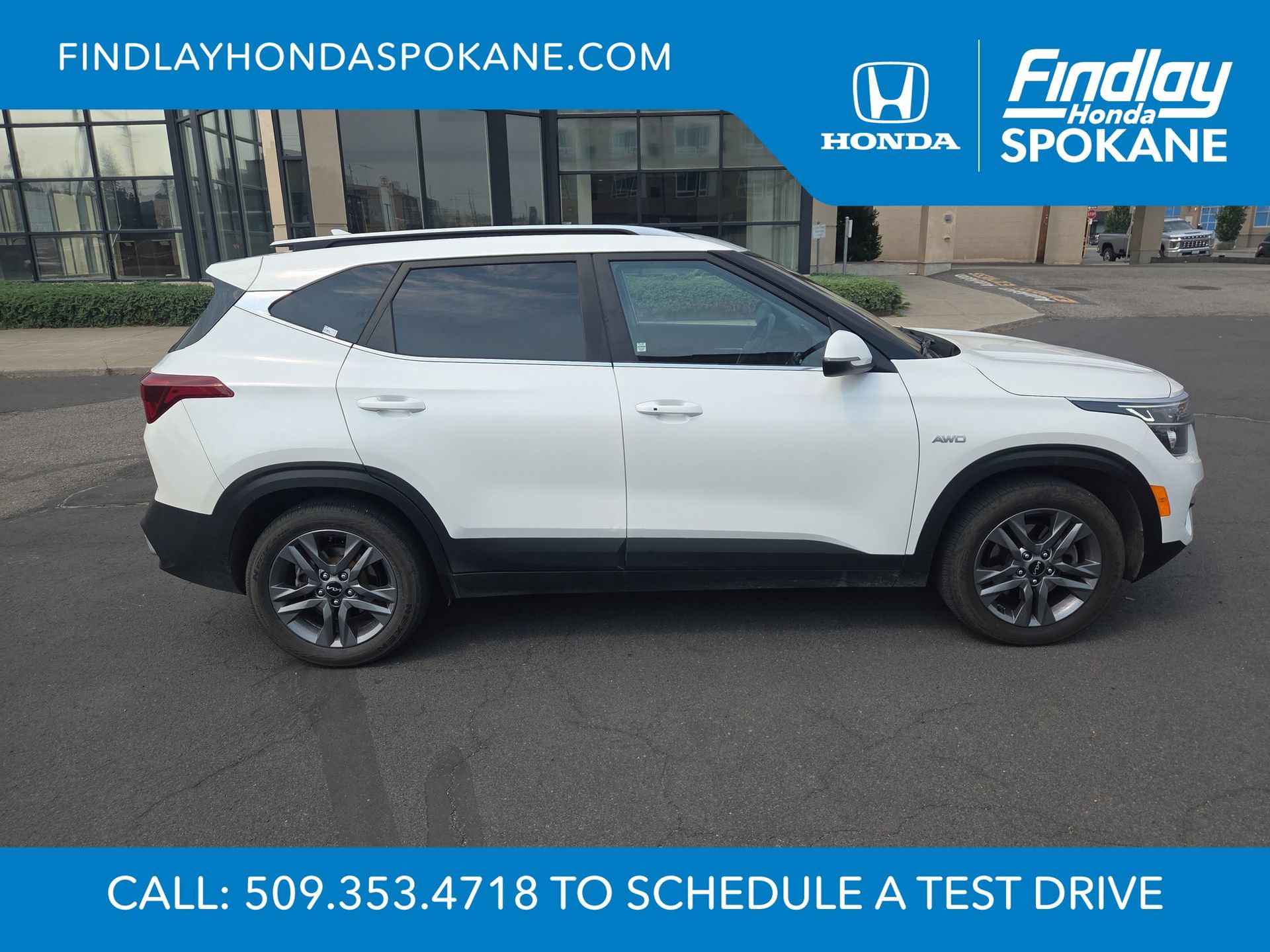 Used 2023 Kia Seltos S w/ Navigation Package AWD/4WD image 6