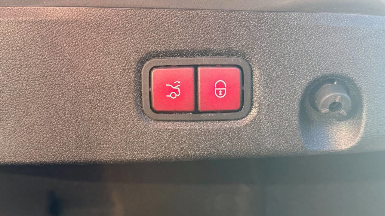 Used 2014 Mercedes-Benz CLS 550 image 12