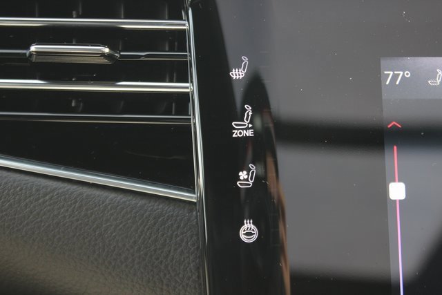 Used 2024 Jeep Wagoneer 4WD w/ Premium Group I image 8