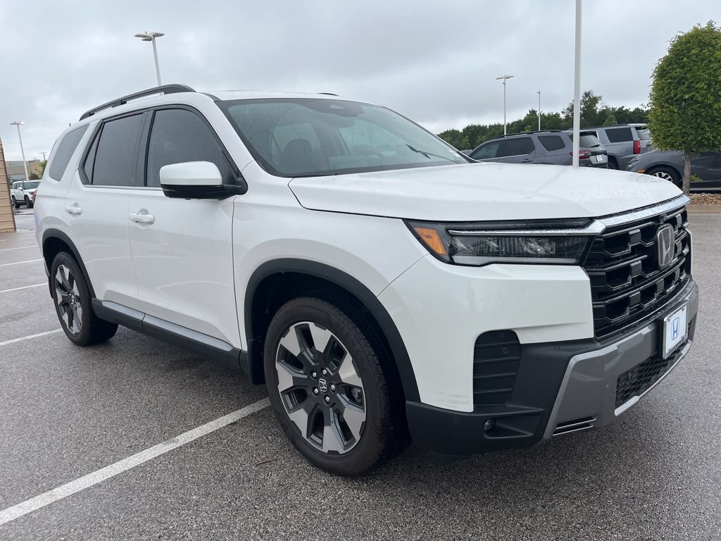 Certified 2026 Honda Pilot Elite image 3
