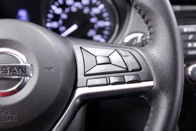 Used 2020 Nissan Rogue SV image 26