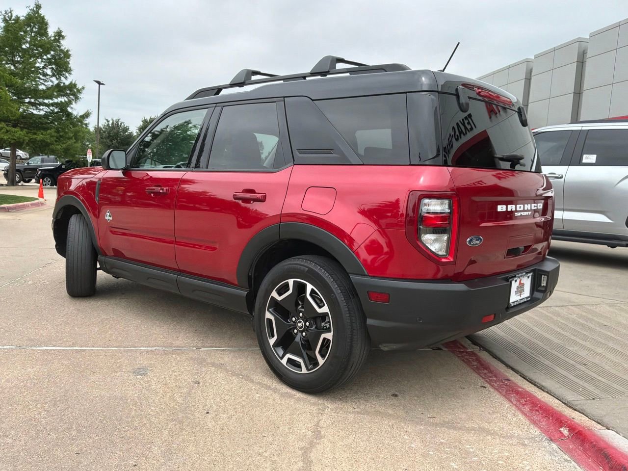 Used 2021 Ford Bronco Sport Outer Banks AWD/4WD image 7