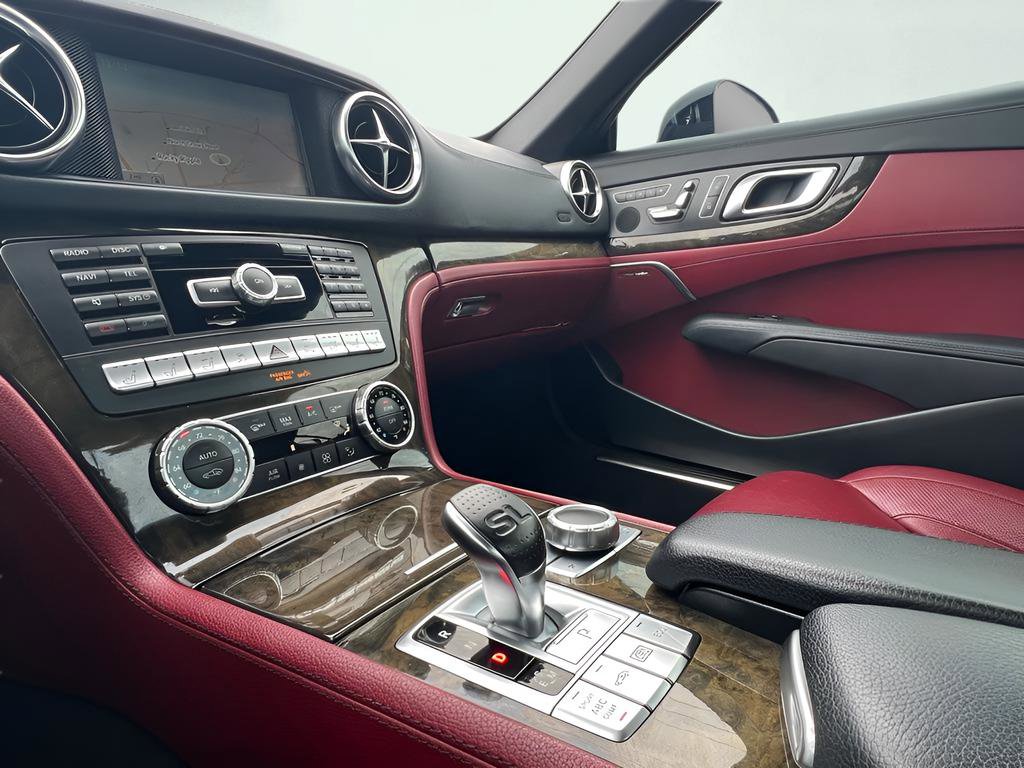 Used 2014 Mercedes-Benz SL 550 w/ Driver Assistance Package image 50