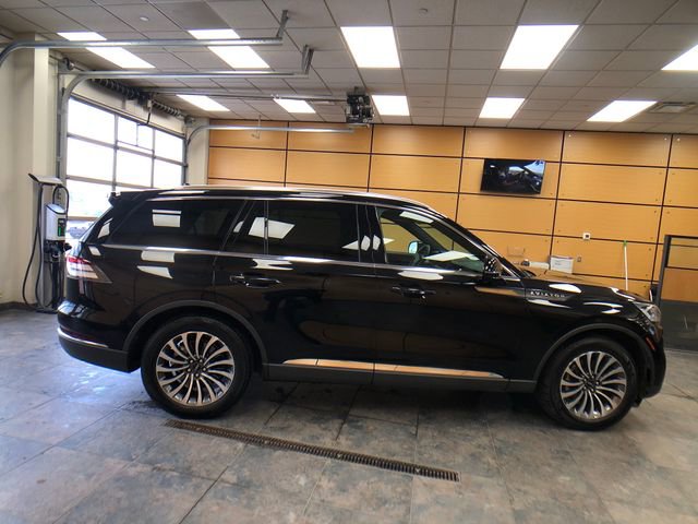 Used 2024 Lincoln Aviator Reserve RWD image 8