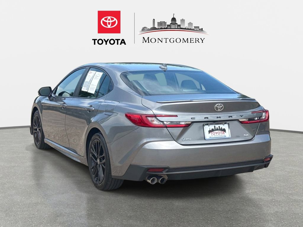 Used 2025 Toyota Camry SE FWD image 5