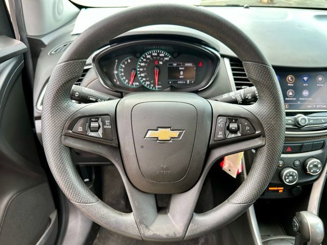 Used 2021 Chevrolet Trax LT FWD image 28