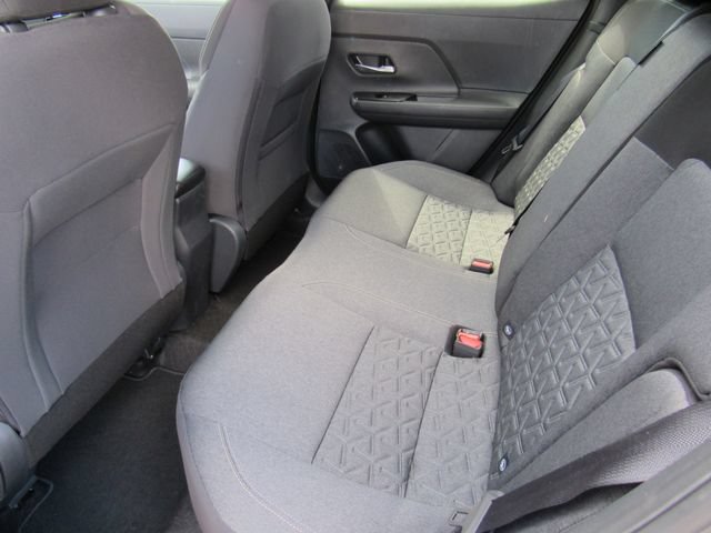 Certified 2025 Nissan Kicks SV FWD image 16