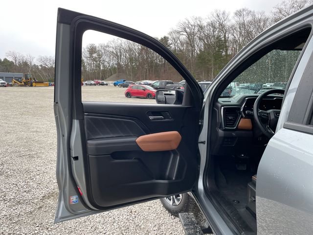 Used 2024 GMC Canyon AT4 AWD/4WD image 24