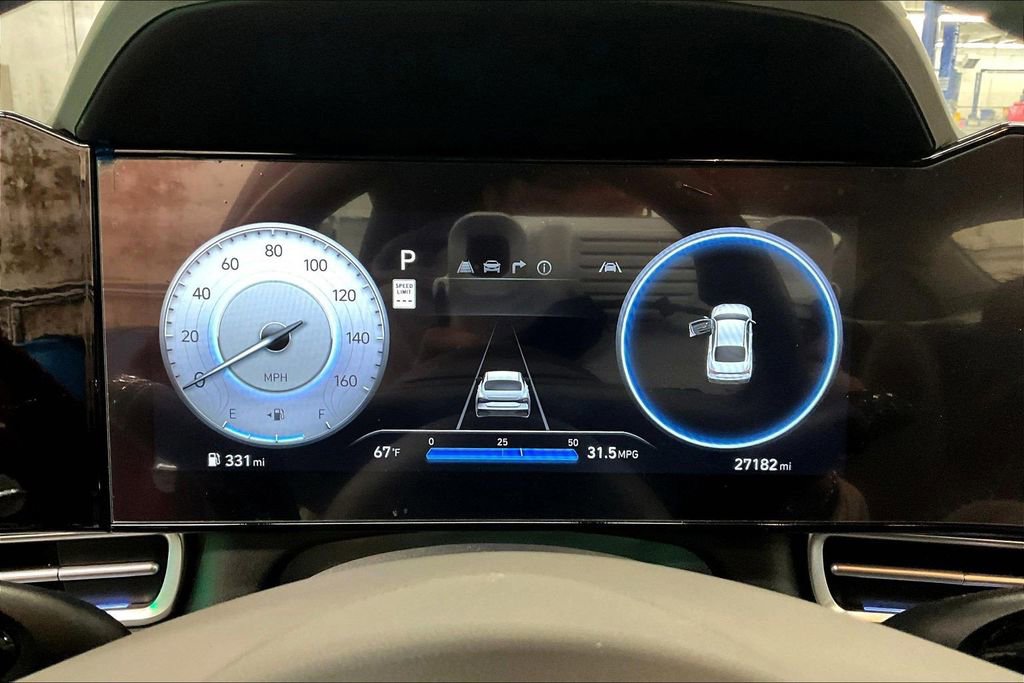 Used 2024 Hyundai Elantra SEL image 13