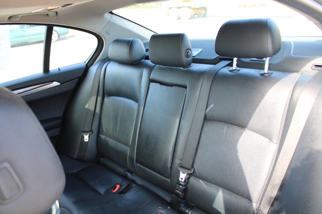 Used 2016 BMW 528i xDrive Sedan AWD/4WD image 17