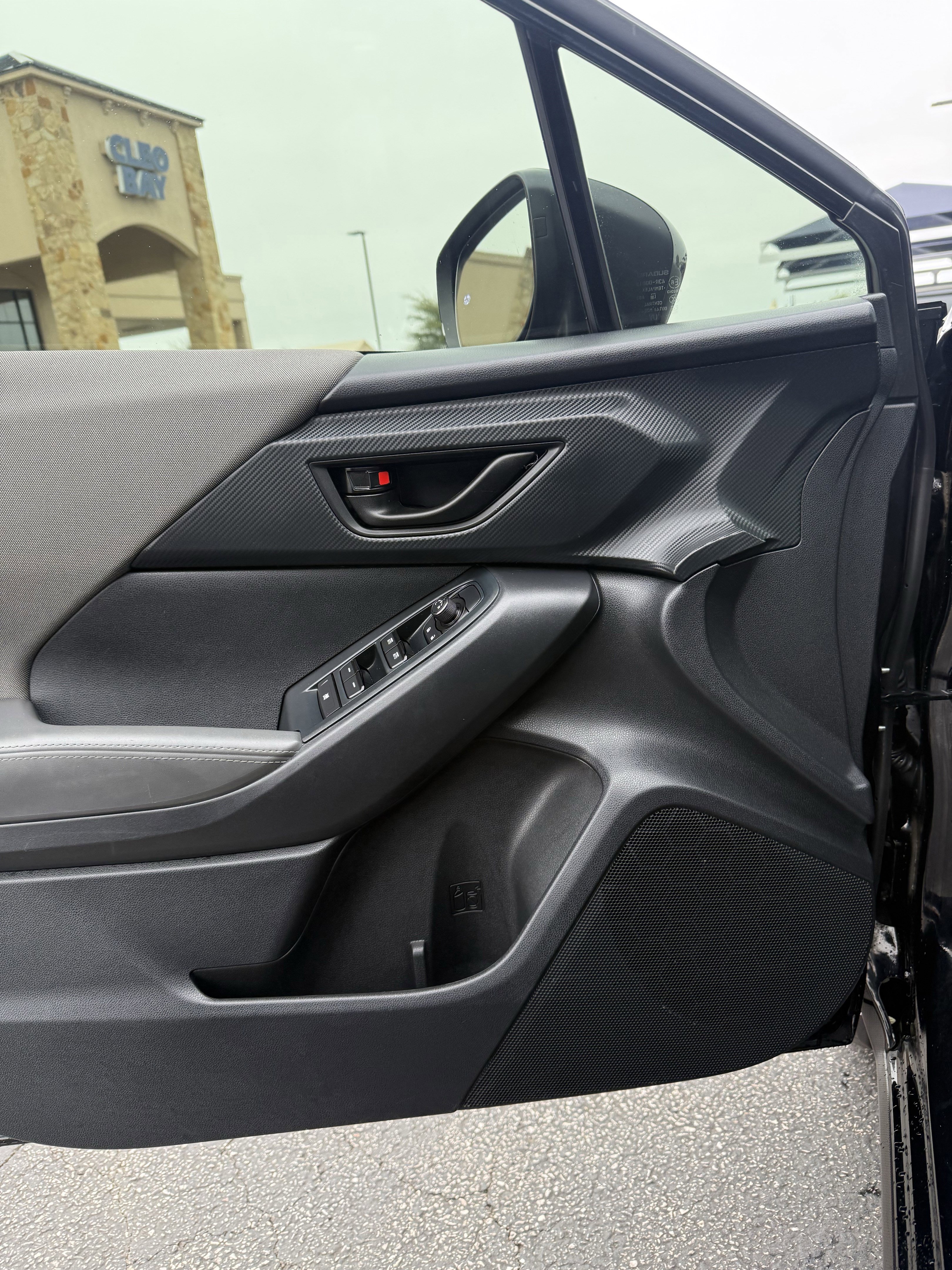 Used 2024 Subaru Crosstrek 2.0i Premium w/ Crosstrek Mirror Package image 17