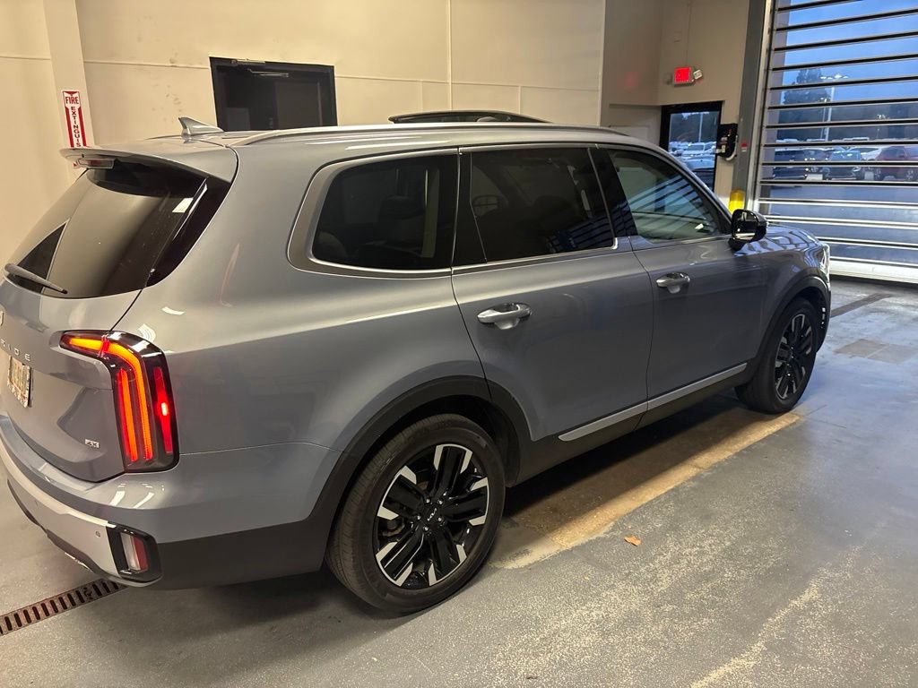 Used 2023 Kia Telluride SX Prestige AWD/4WD image 9
