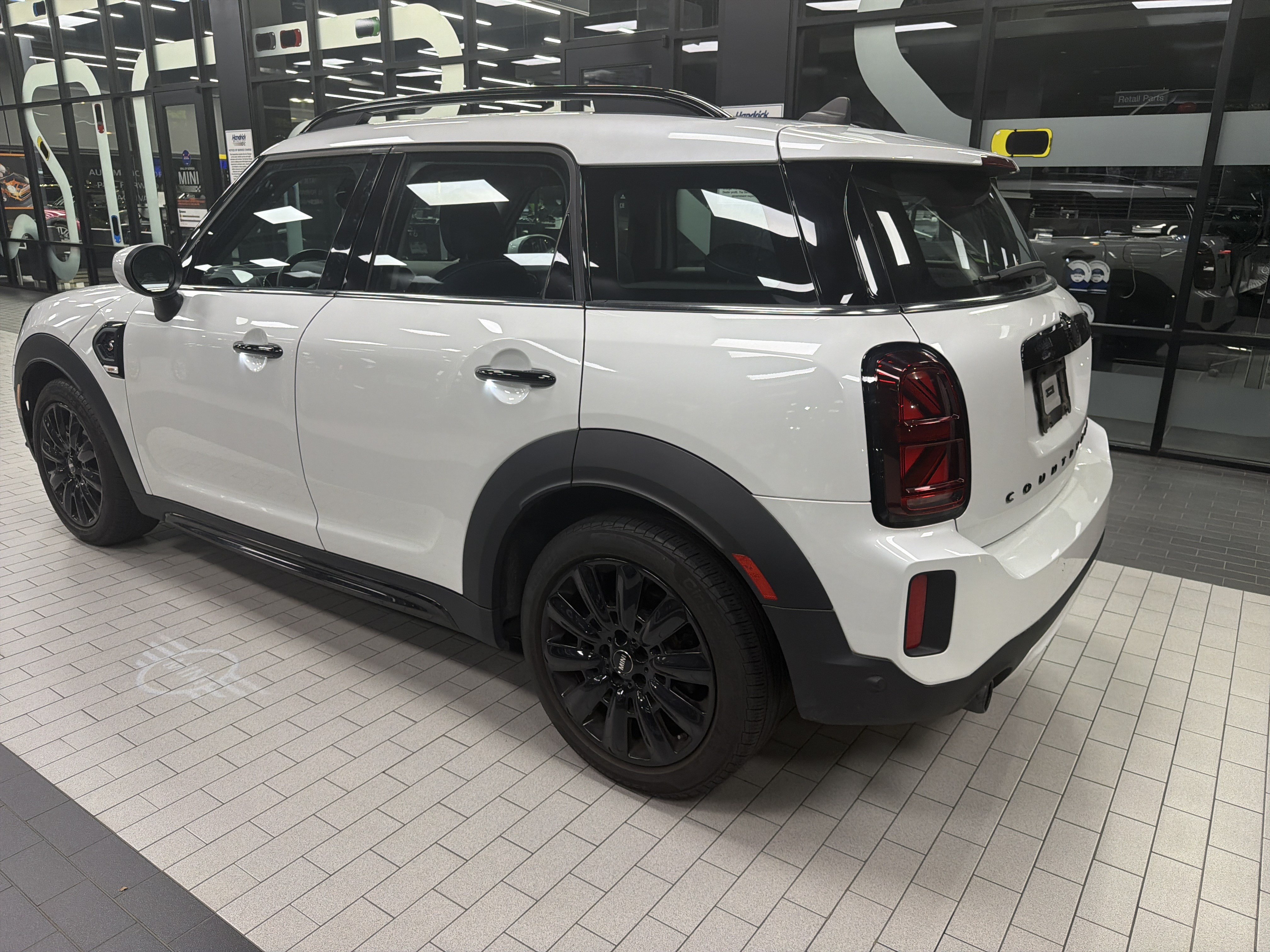 Used 2024 MINI Cooper Countryman S FWD image 9