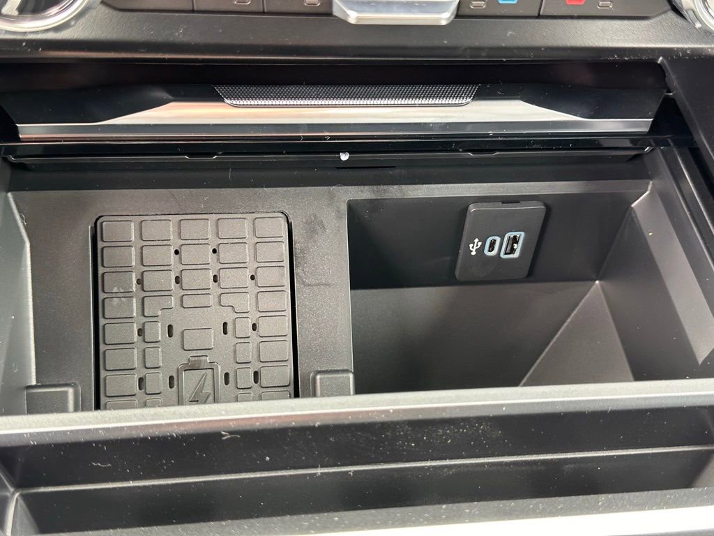 New 2026 Ford F250 Platinum AWD/4WD image 32