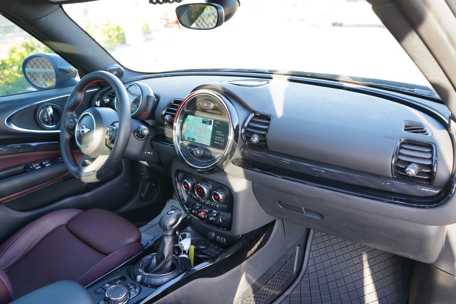 Used 2017 MINI Cooper Clubman S image 19