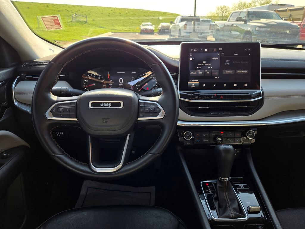 Used 2022 Jeep Compass Limited AWD/4WD image 18