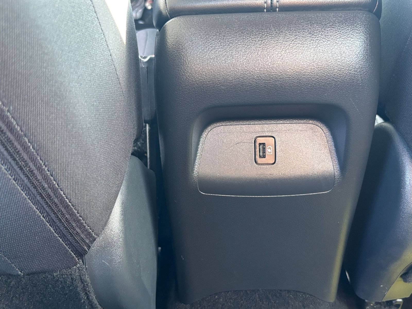 Used 2025 Nissan Sentra SV FWD image 22