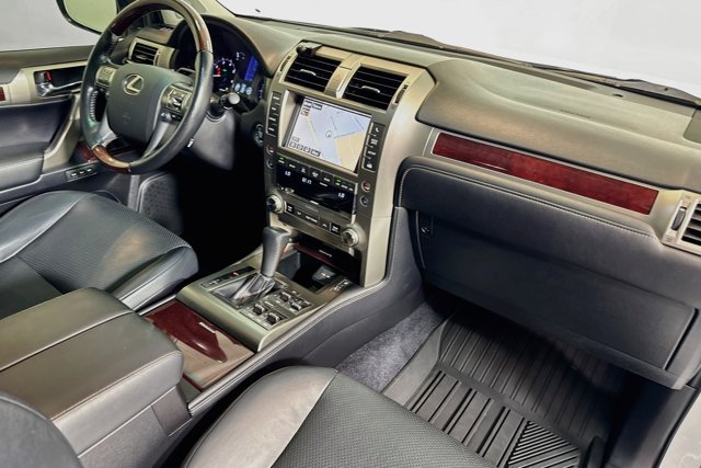 Used 2016 Lexus GX 460 Luxury AWD/4WD image 28