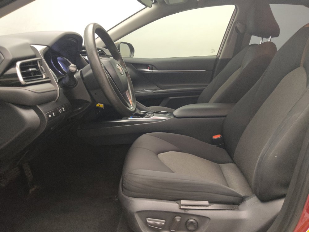 Used 2020 Toyota Camry LE FWD image 17
