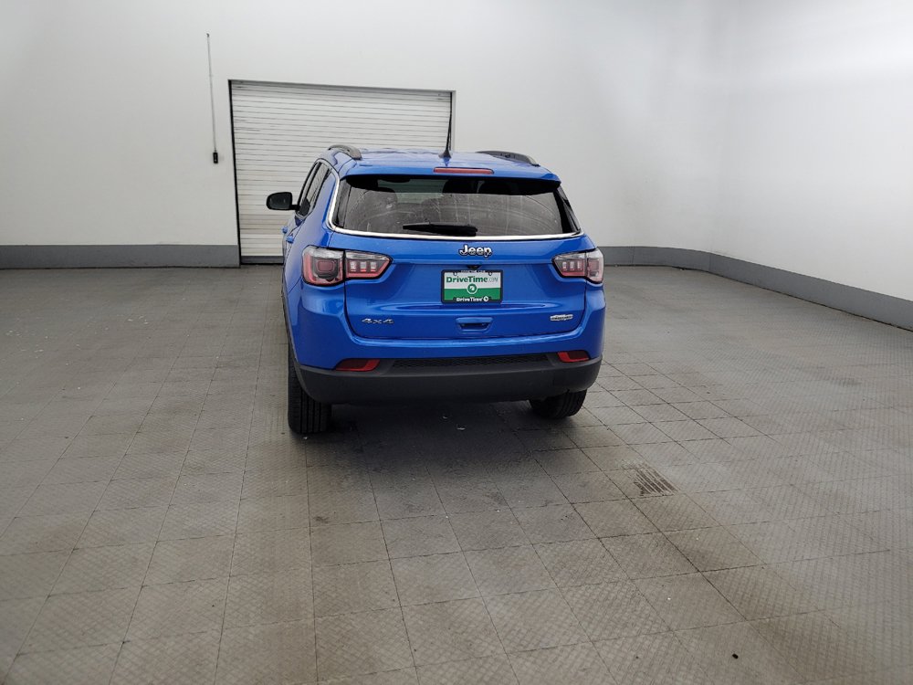 Used 2018 Jeep Compass Latitude w/ Popular Equipment Group AWD/4WD image 6