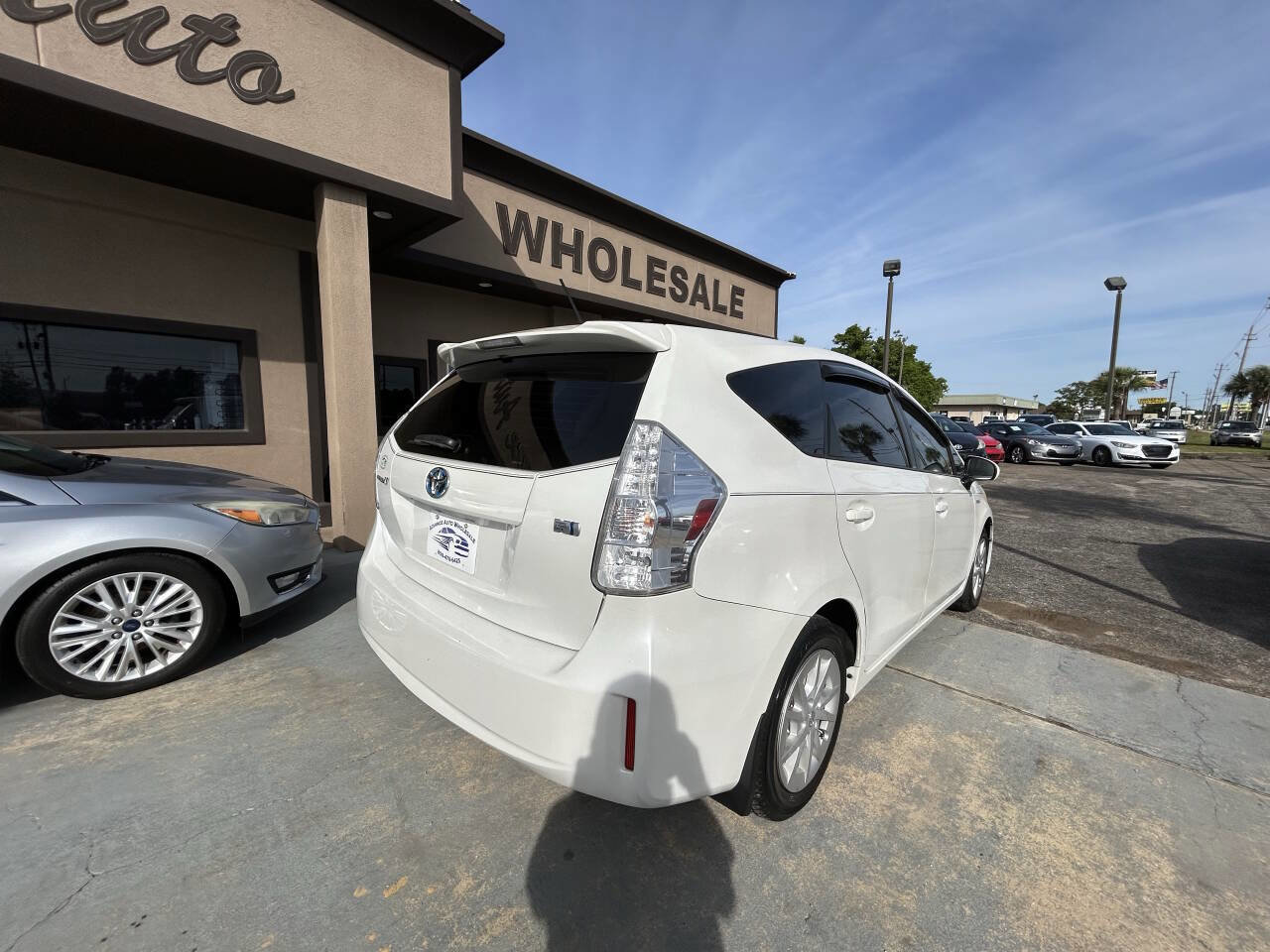 Used 2014 Toyota Prius V Three FWD image 5