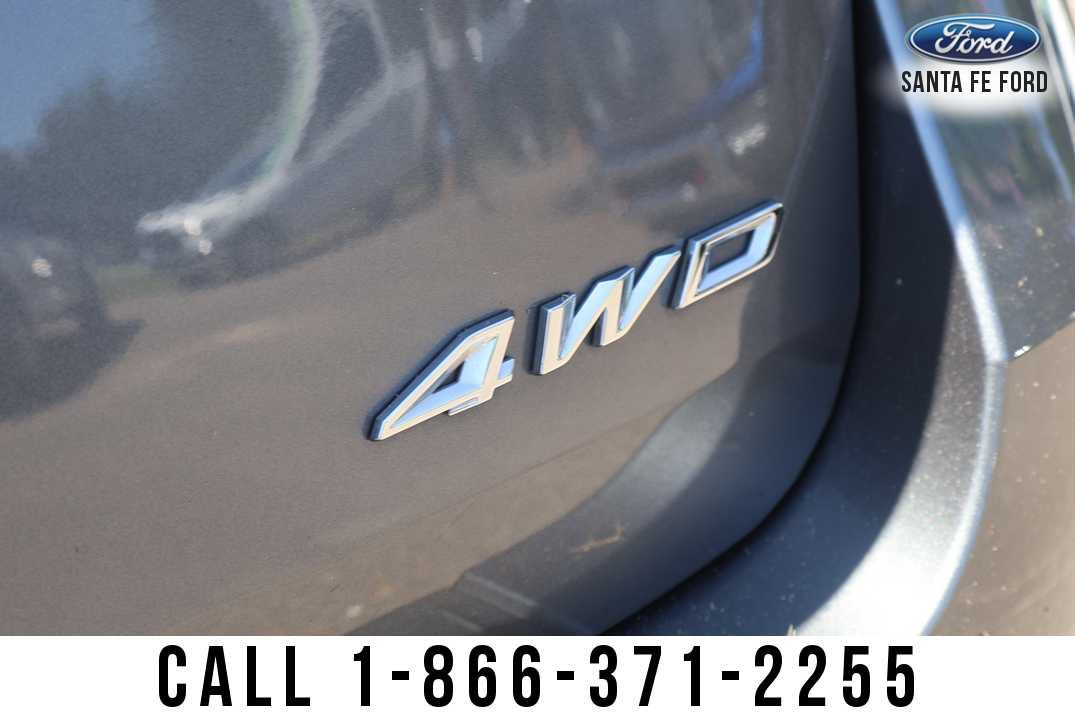 New 2024 Ford Explorer XLT w/ Equipment Group 202A AWD/4WD image 12