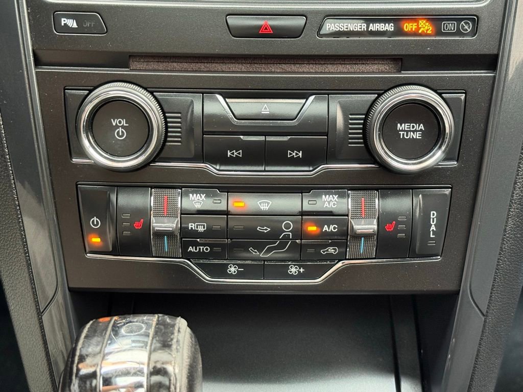 Used 2018 Ford Explorer XLT w/ Equipment Group 202A image 34