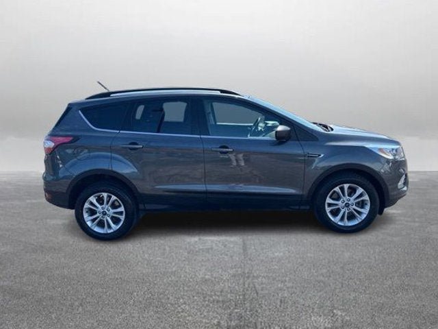 Used 2017 Ford Escape SE w/ SE Leather Comfort Package AWD/4WD image 6