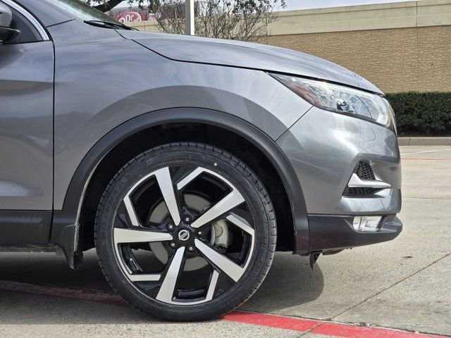 Used 2021 Nissan Rogue Sport SL w/ Premium Package FWD image 10