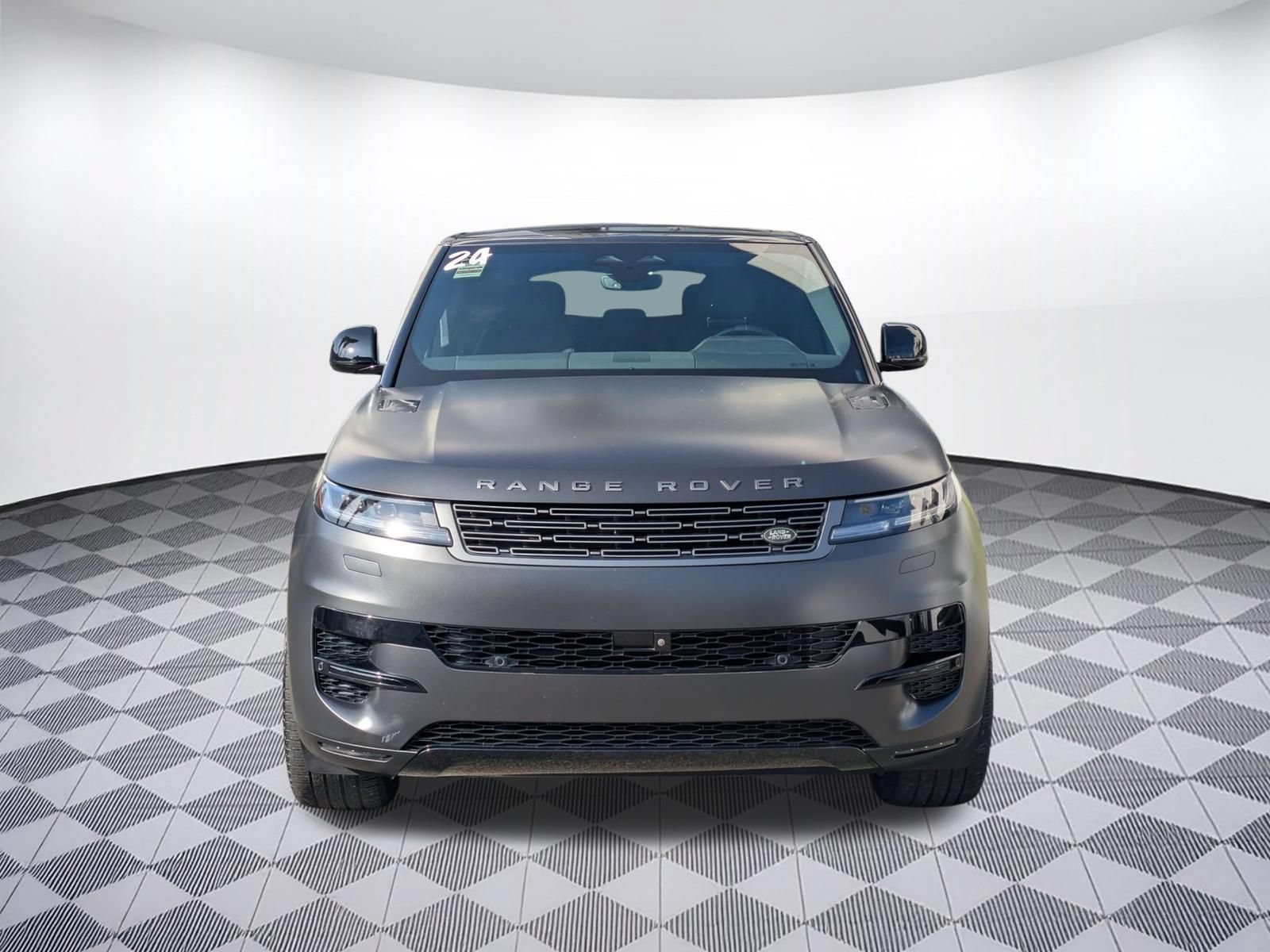 Used 2024 Land Rover Range Rover Sport SE AWD/4WD image 8