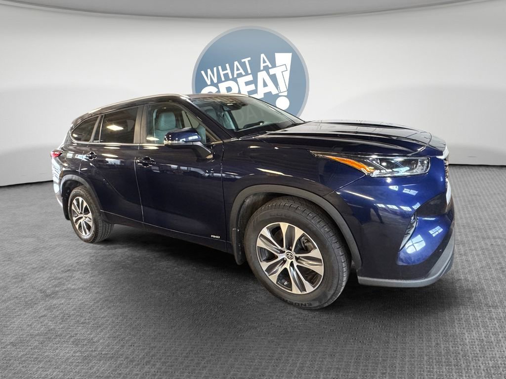 Used 2023 Toyota Highlander XLE image 1