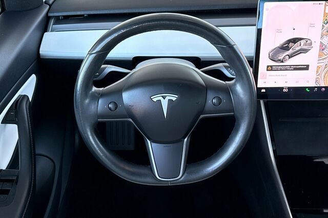 Used 2019 Tesla Model 3 Standard Range RWD image 14