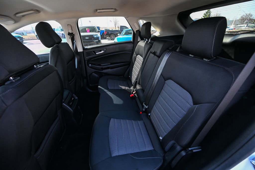 Used 2020 Ford Edge SE AWD/4WD image 21