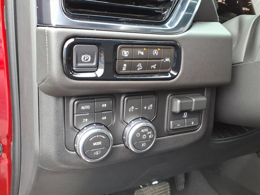 Used 2026 GMC Yukon XL Denali w/ Denali Reserve Package AWD/4WD image 7