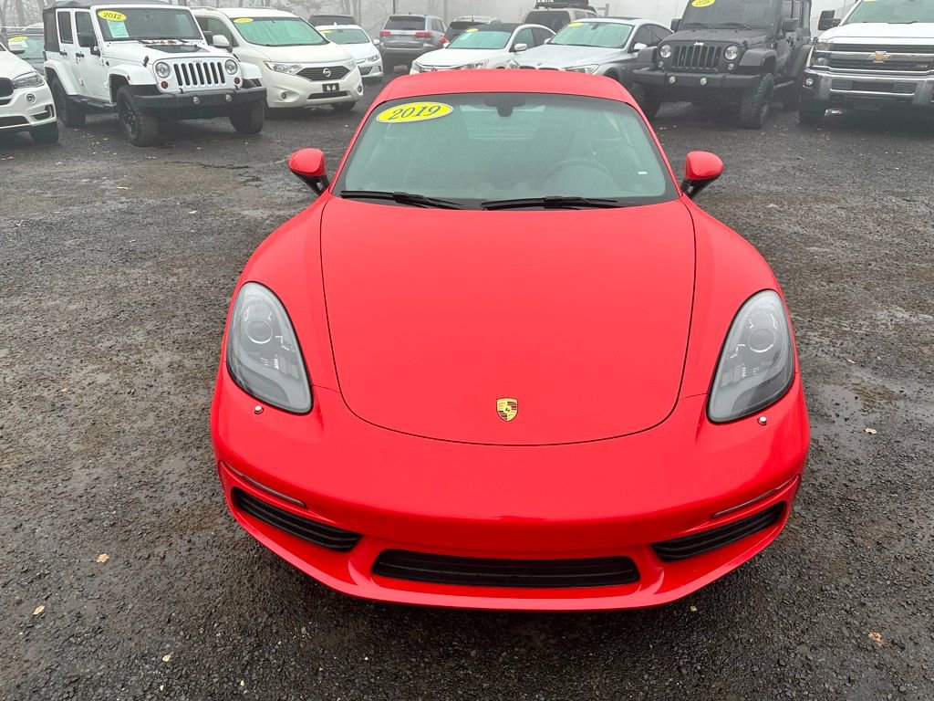 Used 2019 Porsche 718 Cayman Base image 2