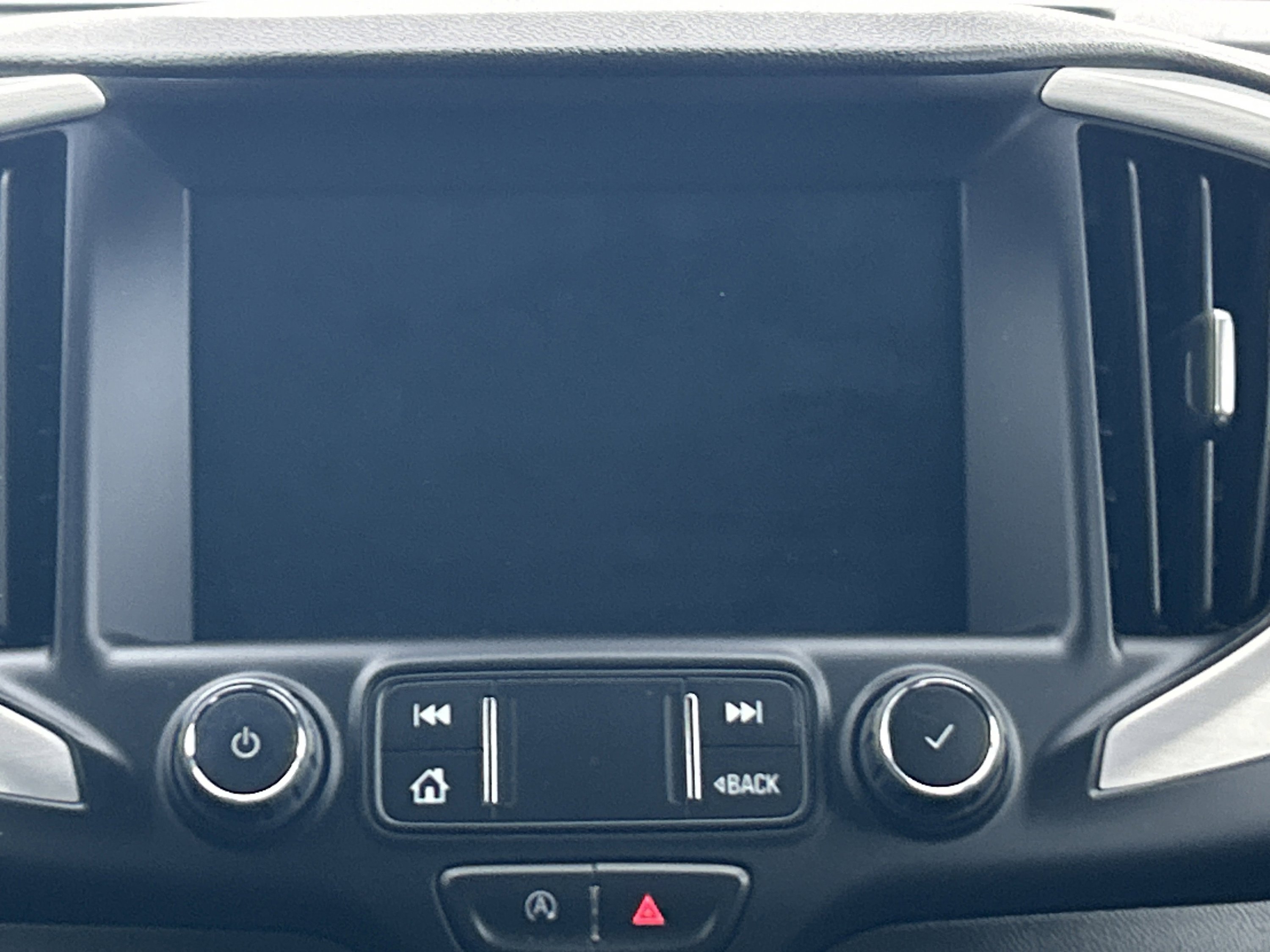 Used 2022 GMC Terrain SLT image 18