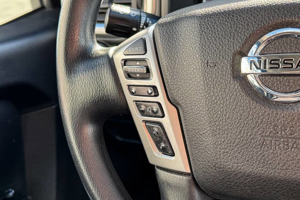 Used 2021 Nissan Titan SV w/ Accessory Utility Package image 24
