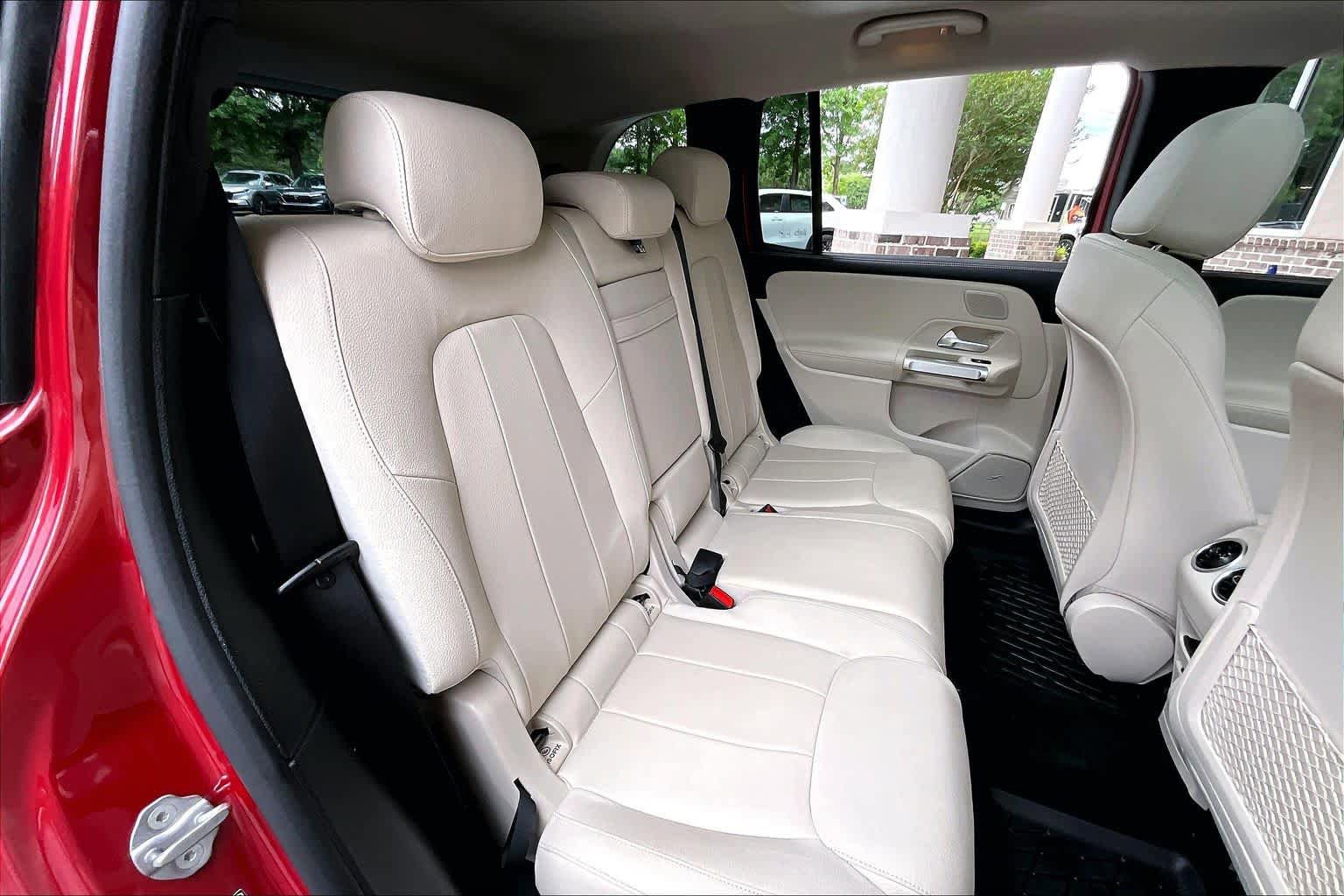 Used 2022 Mercedes-Benz GLB 250 image 21