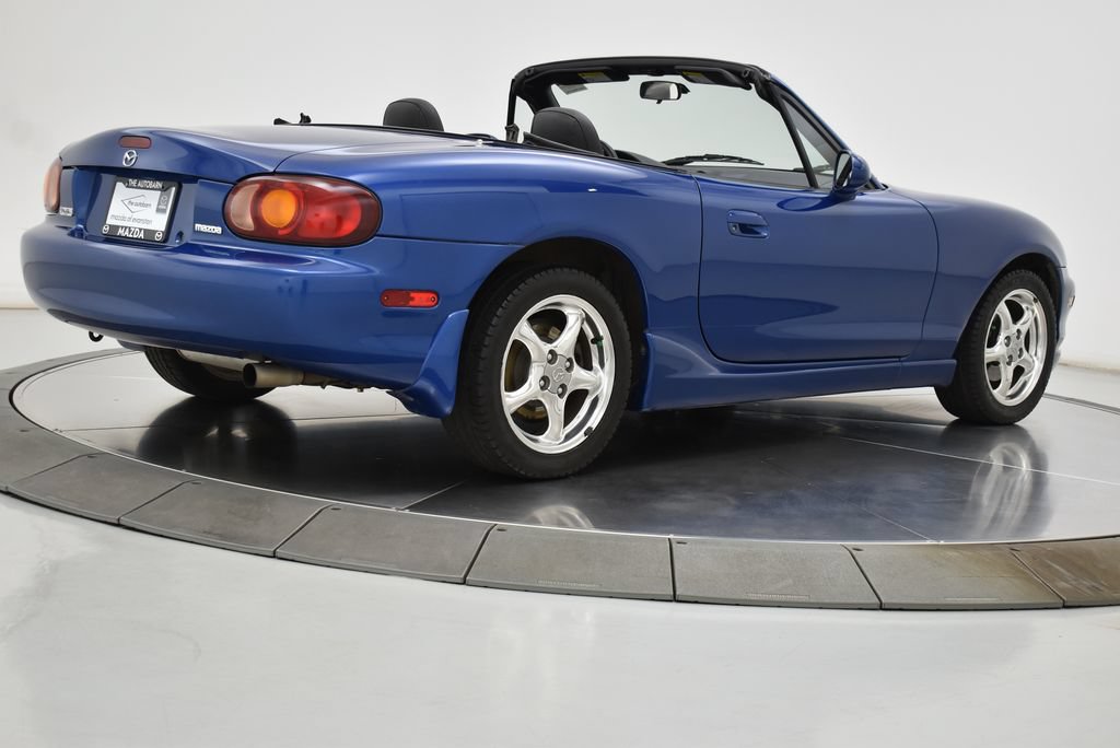 Used 1999 MAZDA MX-5 Miata 10th Anniversary Edition RWD image 21