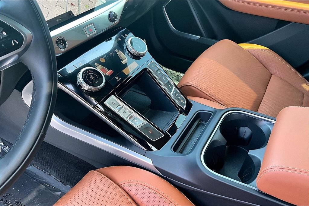 Certified 2024 Jaguar I-PACE R-Dynamic HSE AWD/4WD image 16