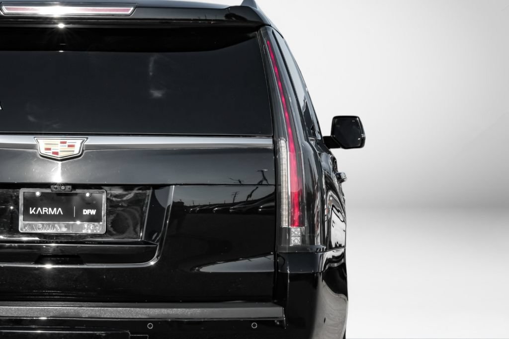 Used 2018 Cadillac Escalade Luxury RWD image 48