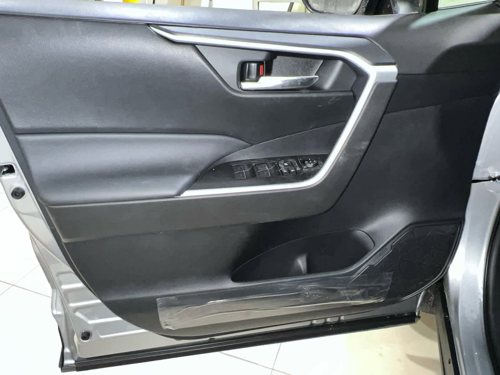 New 2025 Toyota RAV4 XLE w/ Weather Package image 11