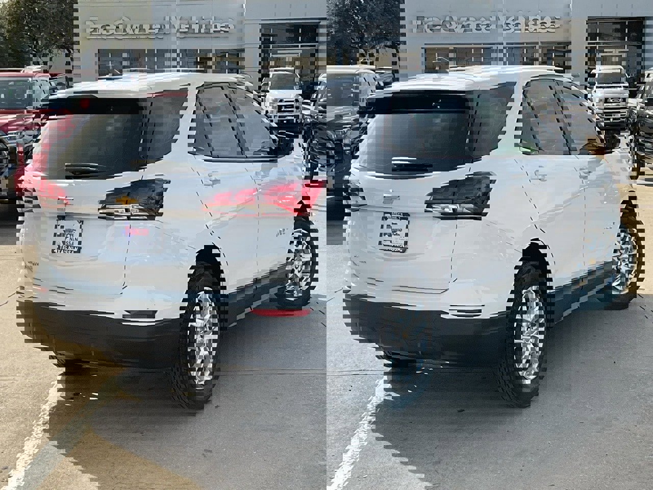 Used 2024 Chevrolet Equinox LS image 5