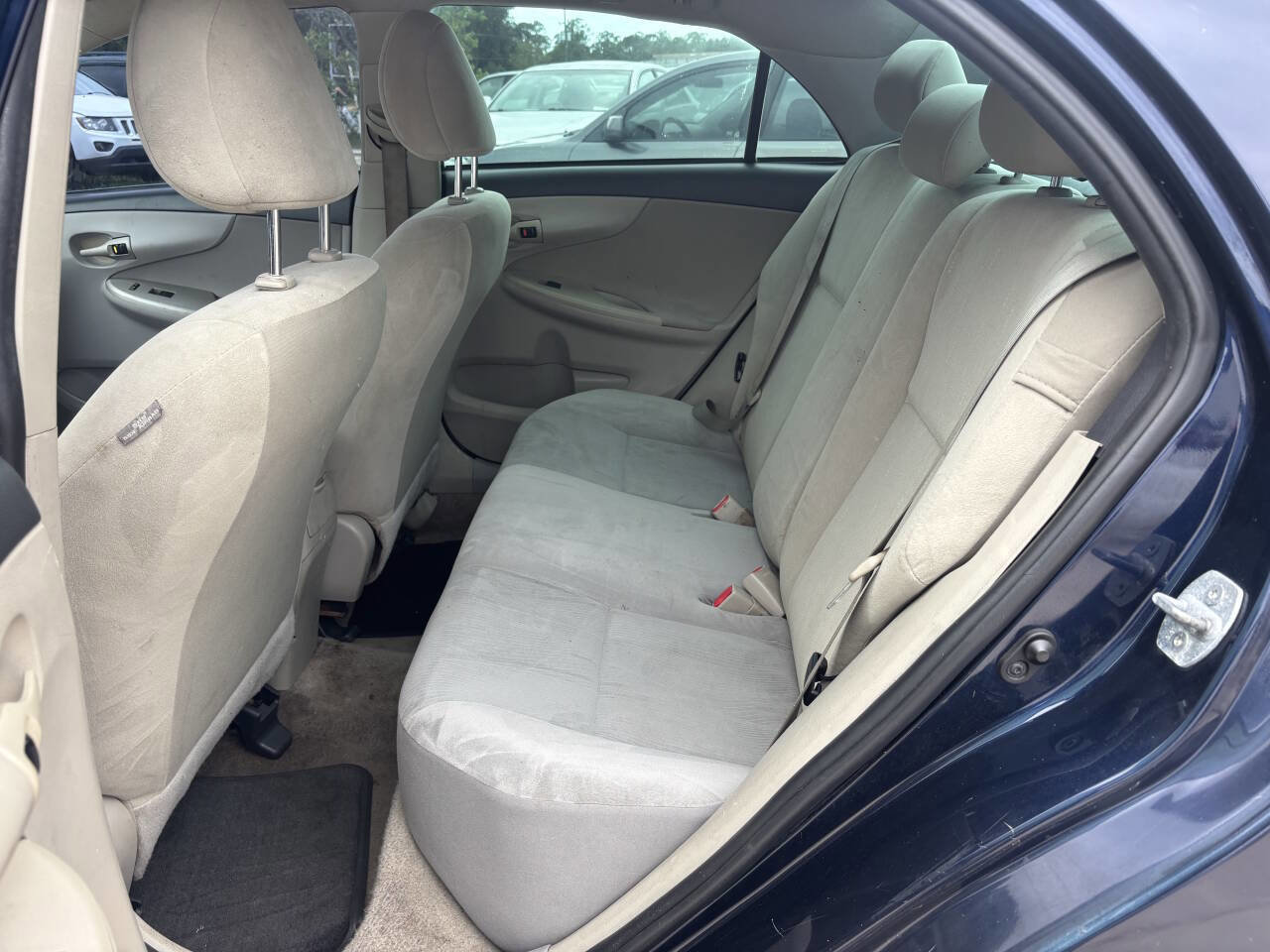 Used 2013 Toyota Corolla L FWD image 14