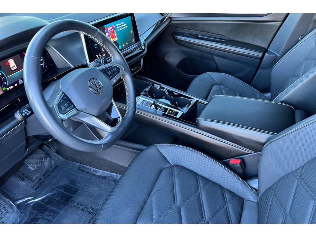 Used 2024 Volkswagen Atlas Cross Sport SE image 12