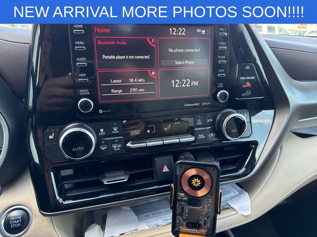 Used 2020 Toyota Highlander XLE image 16