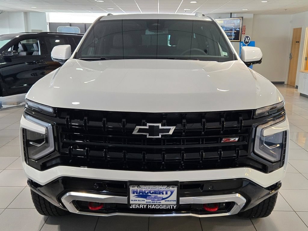 New 2026 Chevrolet Suburban Z71 w/ Comfort Package AWD/4WD image 2
