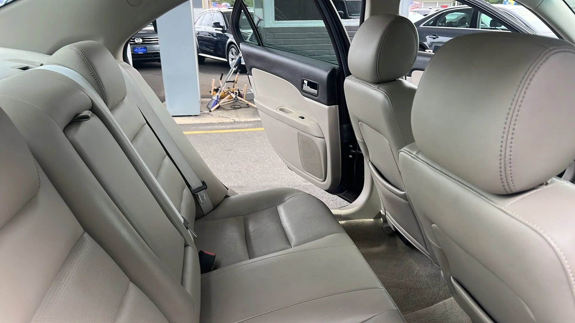 Used 2007 Ford Fusion SEL image 35